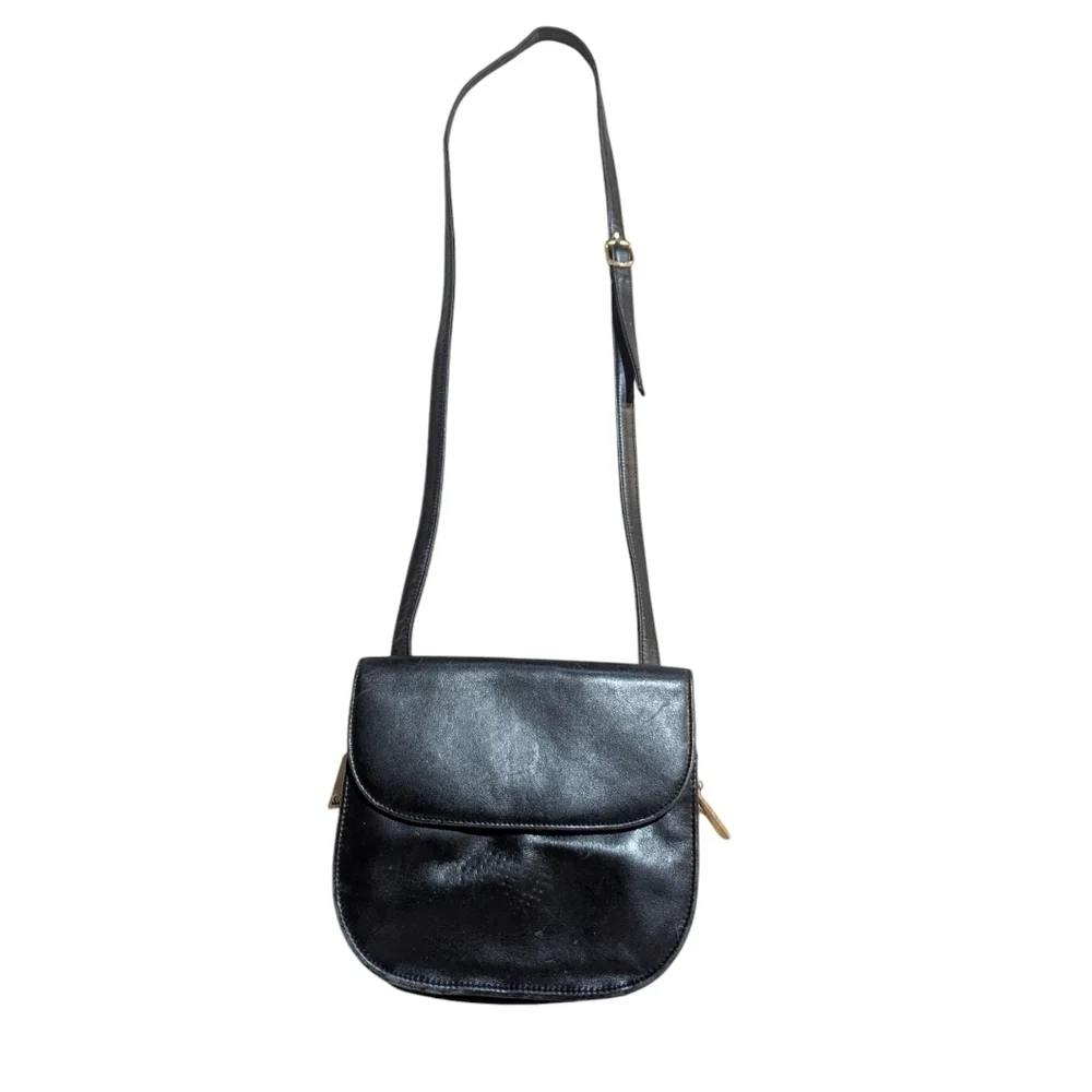 Vintage Mini Black Leather Crossbody Purse Gold Hardware Retro Old Money Minimal